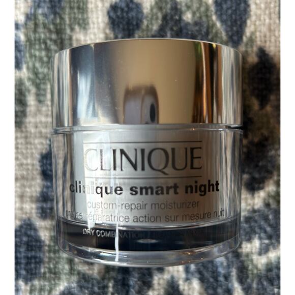Clinique Smart Night Cream Repair Anti Aging Moisturizer Cream - Picture 2 of 6
